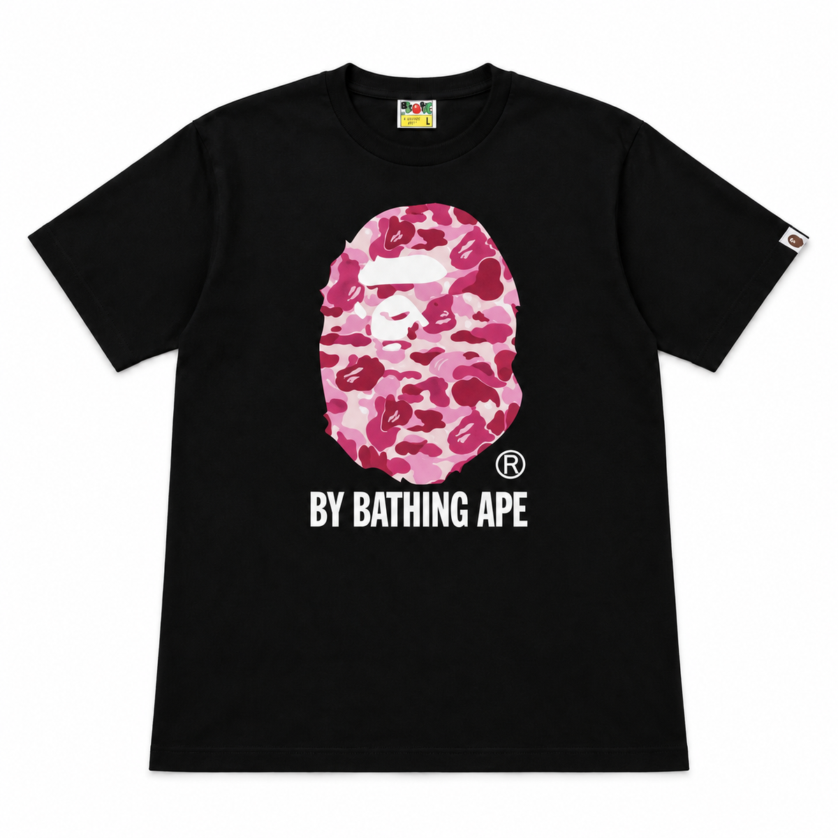 Camiseta negra By Bathing Ape estampado rosado